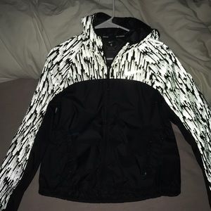 nike reflective windbreaker